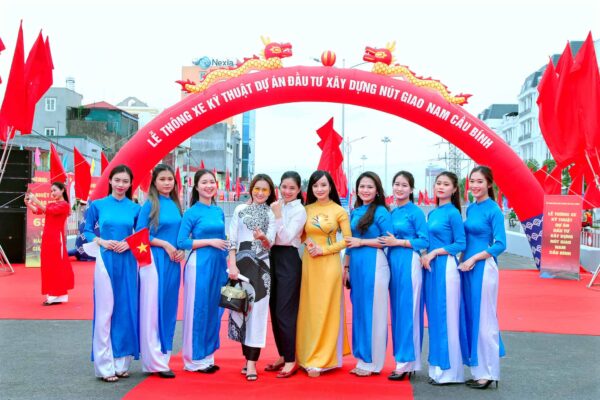 le-khanh-thanh-ham-chui-nam-cau-binh4