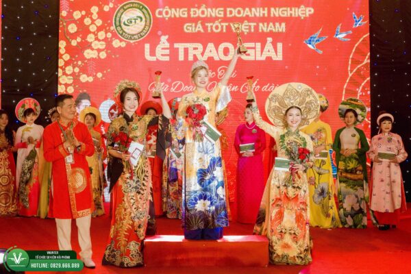 le-hoi-ao-dai-cong-dong-gia-tot-viet-nam-hanh-trinh-kham-pha-ve-dep-va-hon-vie
