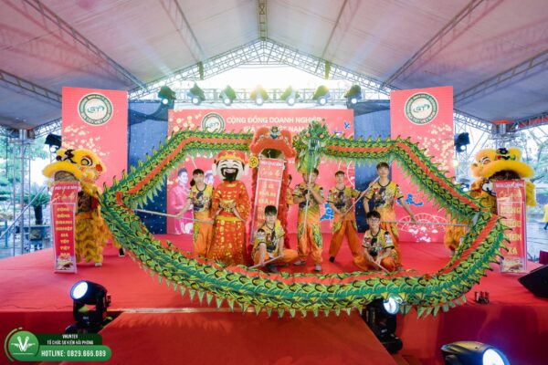 le-hoi-ao-dai-cong-dong-gia-tot-viet-nam-hanh-trinh-kham-pha-ve-dep-va-hon-vie