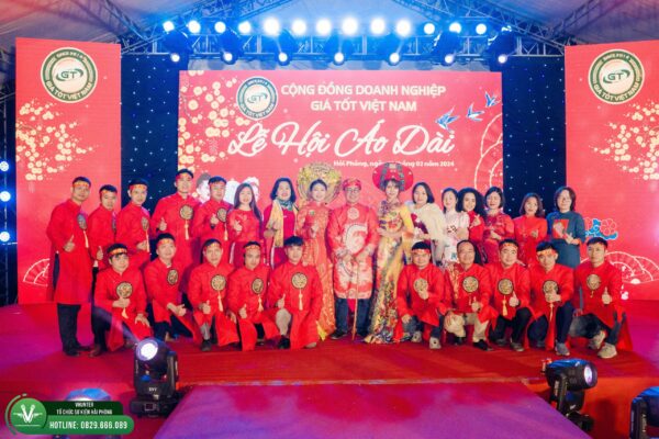 le-hoi-ao-dai-cong-dong-gia-tot-viet-nam-hanh-trinh-kham-pha-ve-dep-va-hon-vie