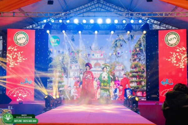 le-hoi-ao-dai-cong-dong-gia-tot-viet-nam-hanh-trinh-kham-pha-ve-dep-va-hon-vie