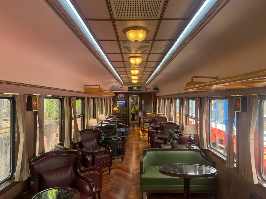 Trải nghiệm không gian phong cách Indochine, kết hợp các yếu tố Á - Âu trong toa VIP