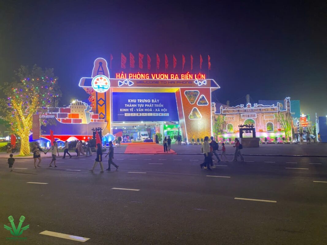 Thi công cổng chào A80 - VHunter Event