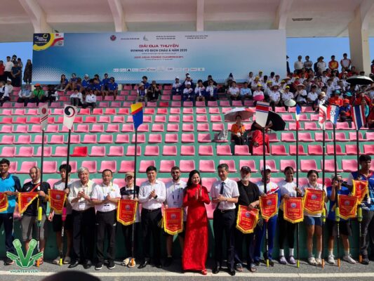 Giải đua thuyền – nơi thể hiện tinh thần thể thao Việt Nam