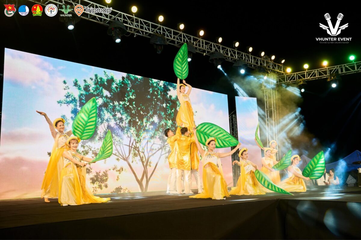 Biên đạo biểu diễn sự kiện tại VHunter Event