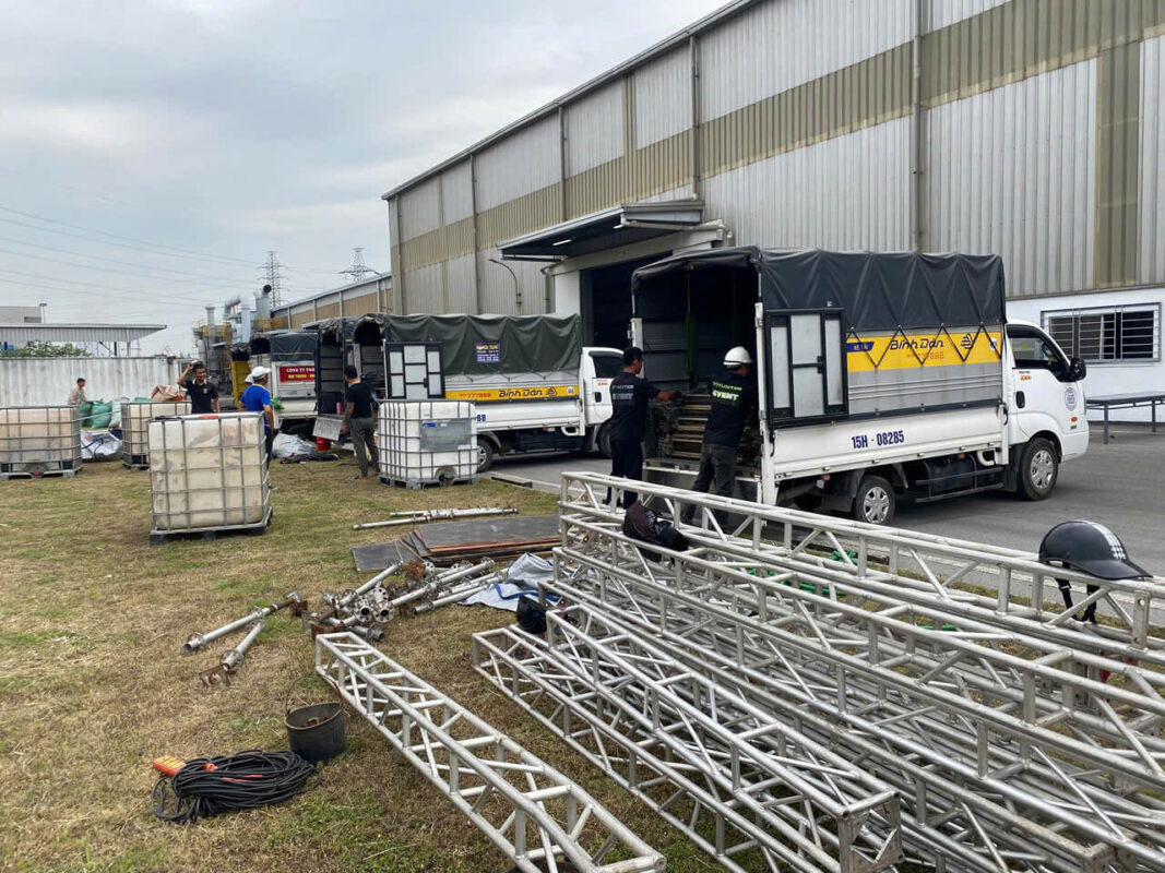 Trang thiêt bị setup ngày đầu cho sự kiện