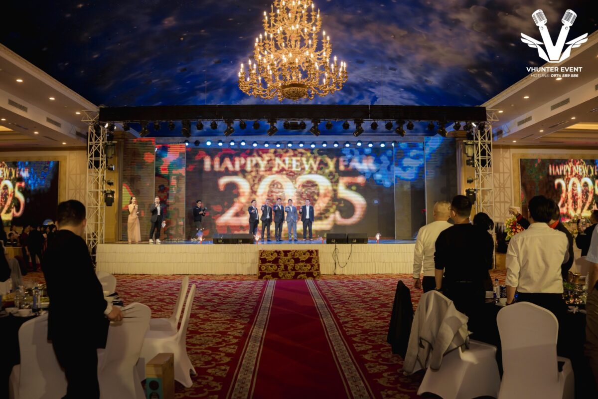 Kịch bản year end party