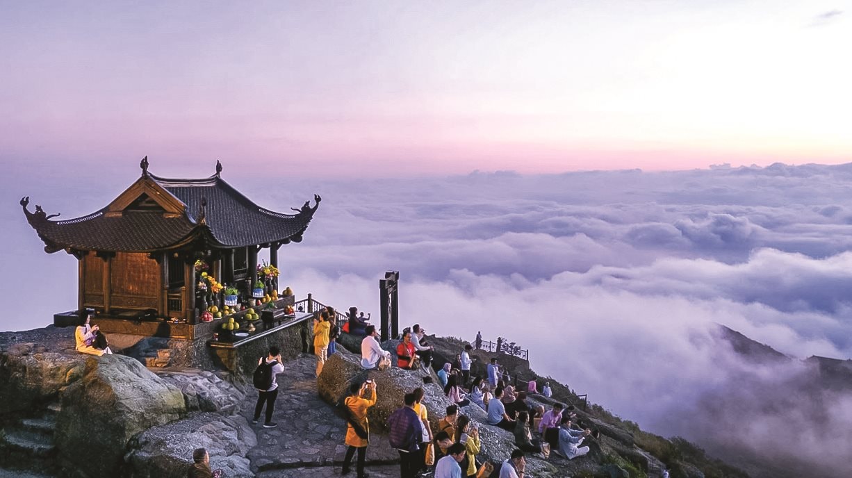 Du xuân Yên Tử – Hành trình tâm linh đầu năm