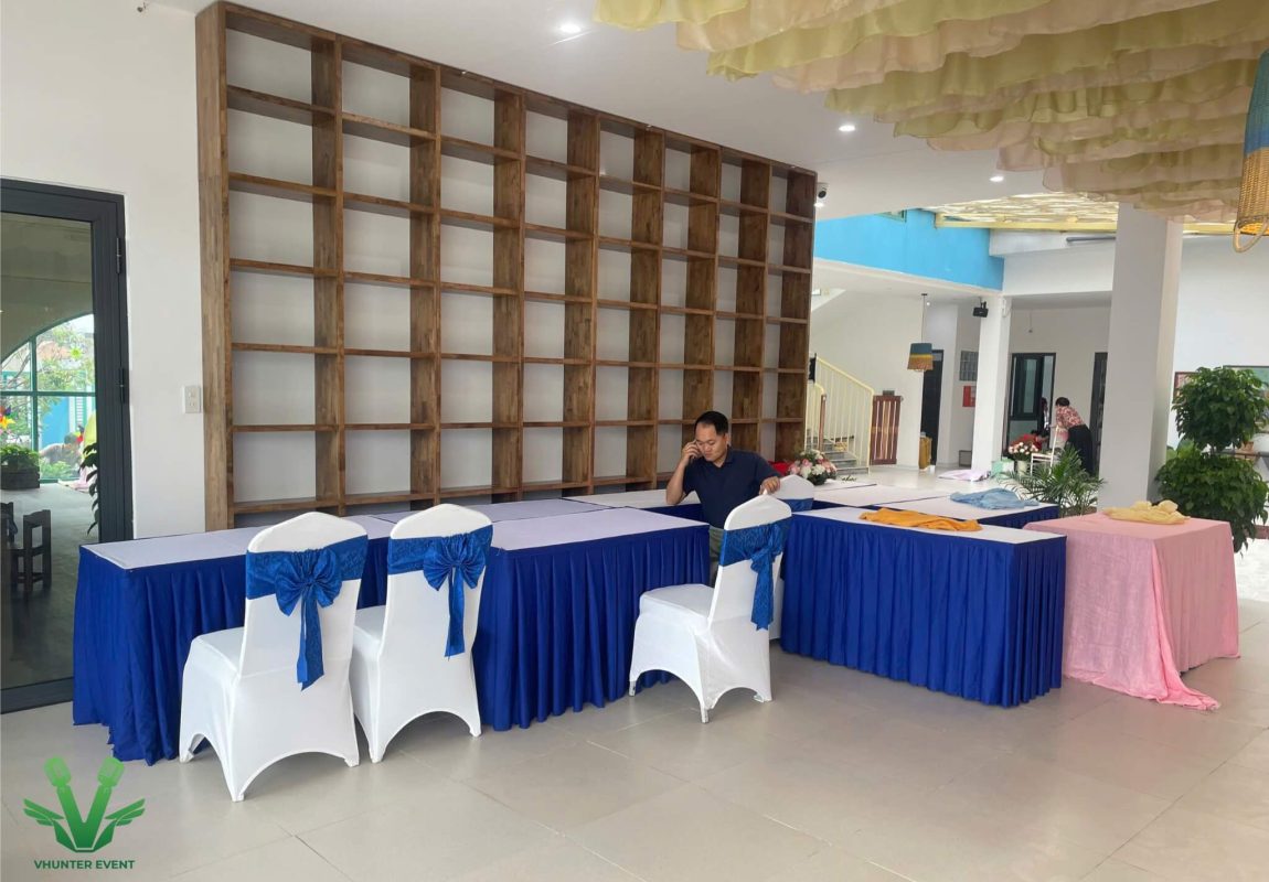 Các loại bàn inox thường dùng trong sự kiện