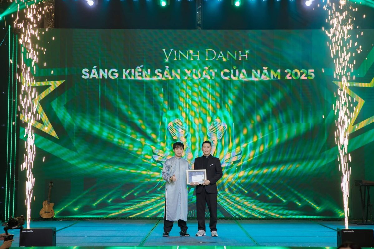 Hành trình nhìn lại một năm bứt phá